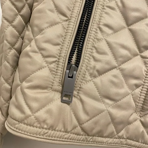 Burberry quilted jacket - Picture 2 of 7